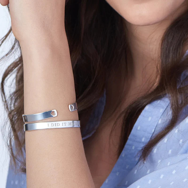 MY HEART BANGLE